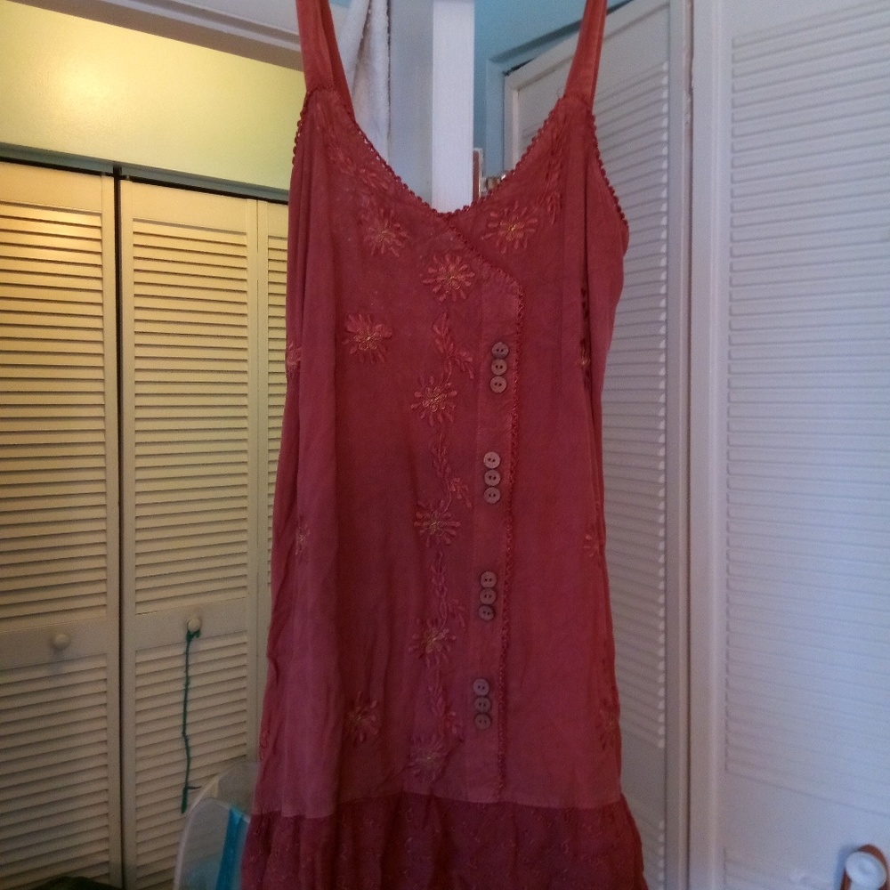 Cute dress. Wore once